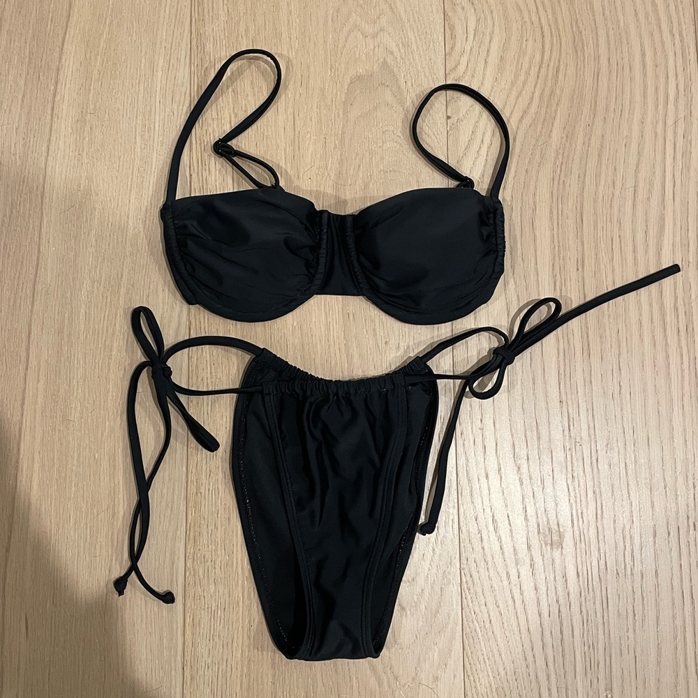 Good American Bikini Set